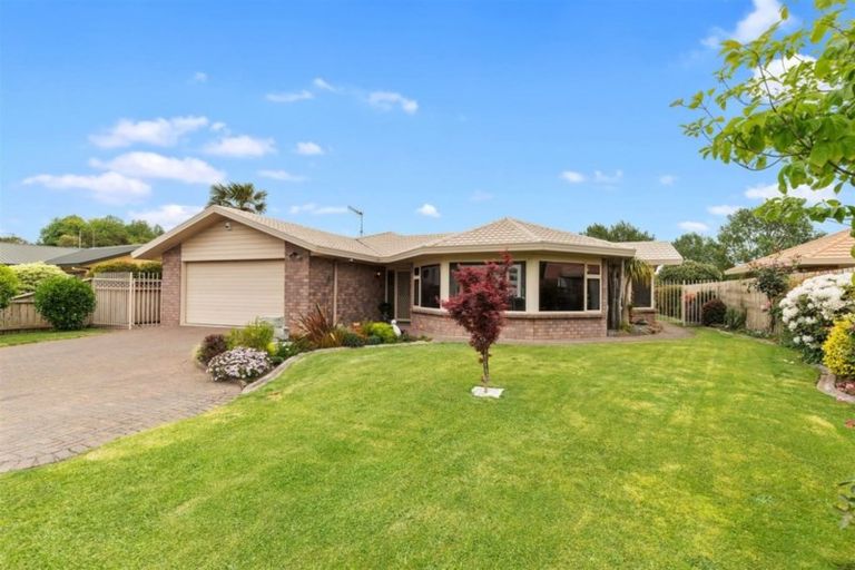 Photo of property in 8 Reynolds Drive, Glenview, Hamilton, 3206