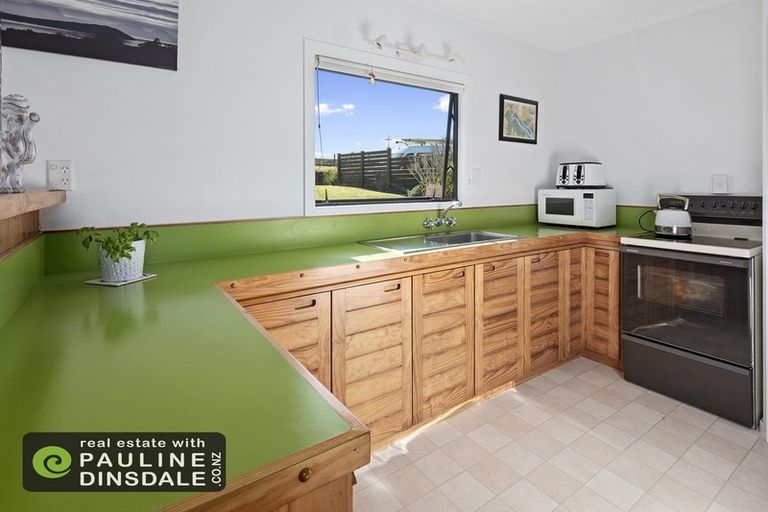 Photo of property in 9 Weir Crescent, Onerahi, Whangarei, 0110
