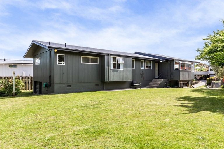 Photo of property in 45 Tremaine Avenue, Two Mile Bay, Taupo, 3330