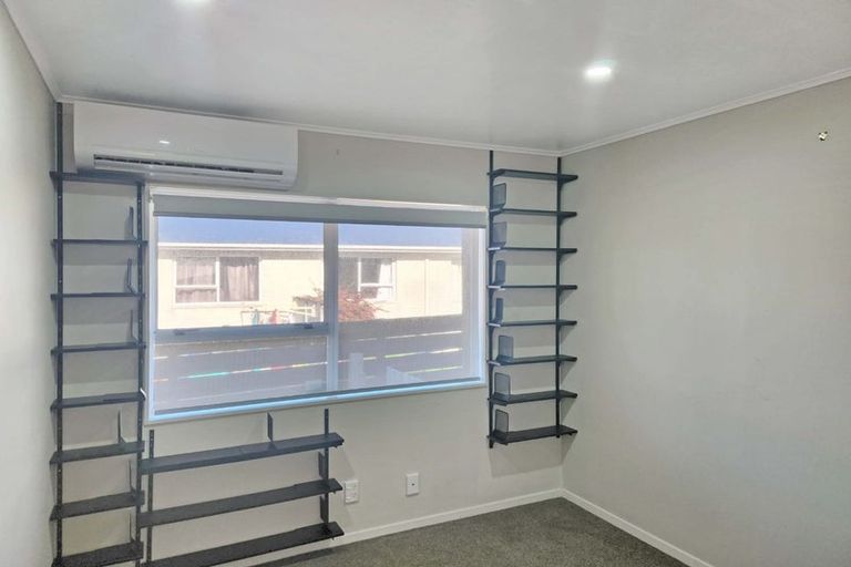 Photo of property in 315 Wellington Road, Wainuiomata, Lower Hutt, 5014