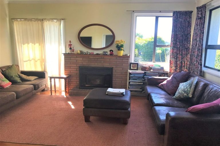 Photo of property in 6 Miro Road, Mangere Bridge, Auckland, 2022