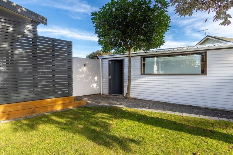 Photo of property in 10 Rodney Grove, Paraparaumu, 5032