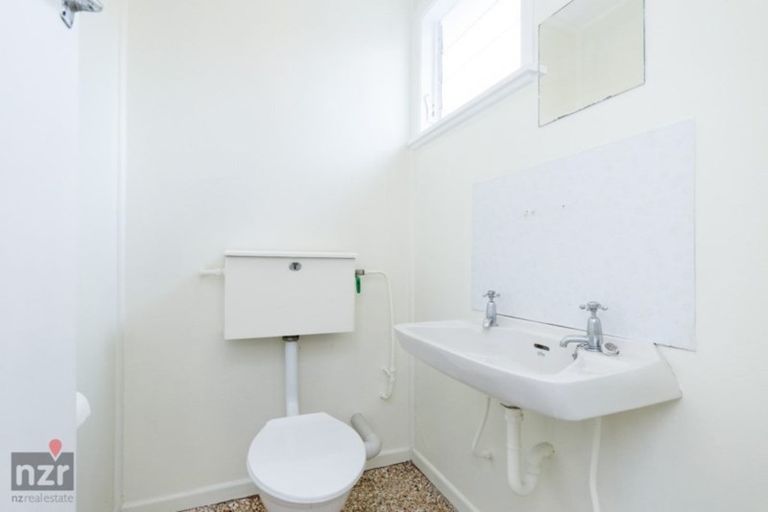 Photo of property in 24 Queen Street, Feilding, 4702