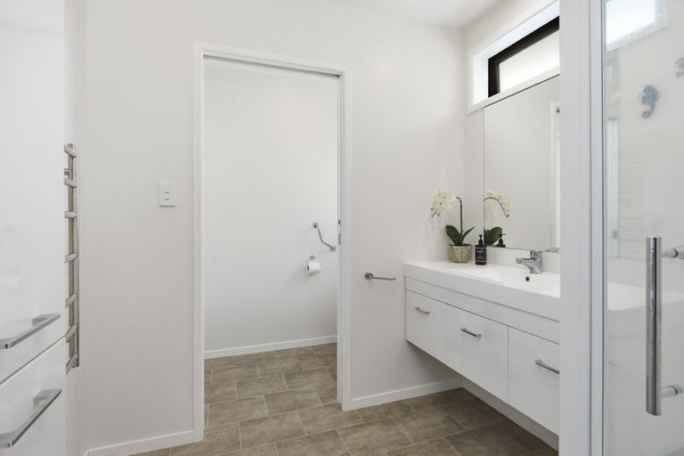Photo of property in 8 Black Rock Way, Paeroa, 3600