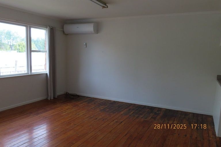 Photo of property in 382 West Coast Road, Glen Eden, Auckland, 0602