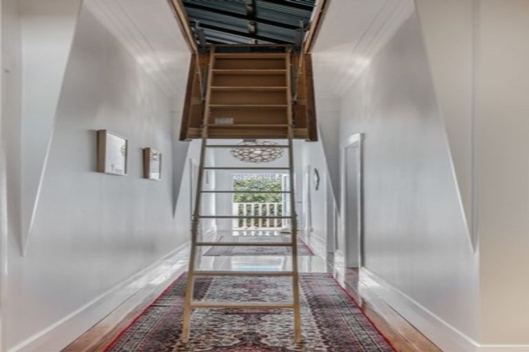 Photo of property in 39 Allenby Avenue, Devonport, Auckland, 0624