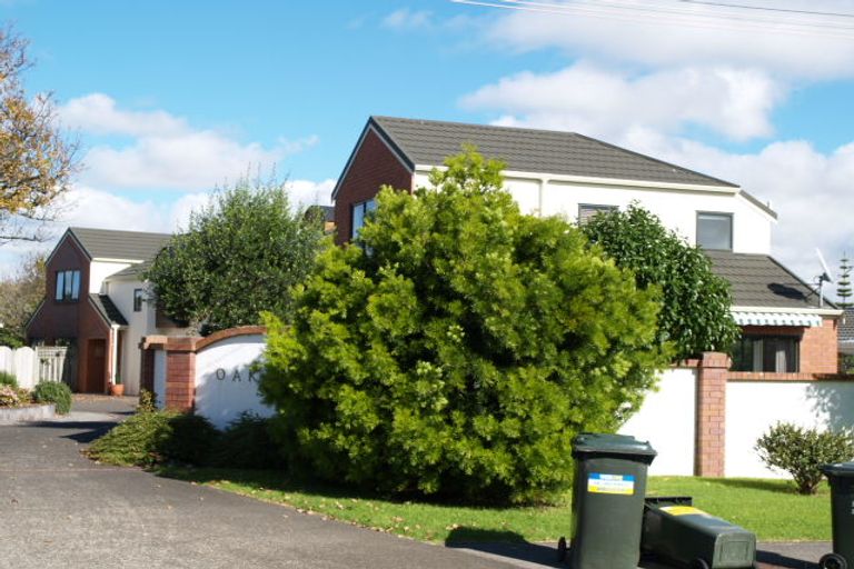 Photo of property in 4/2 Abercrombie Street, Howick, Auckland, 2014