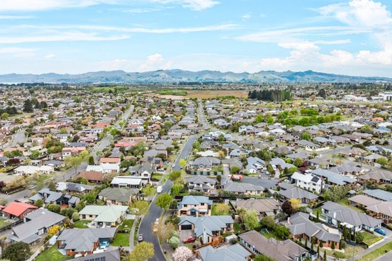 Photo of property in 21 Kohi Drive, Parklands, Christchurch, 8083