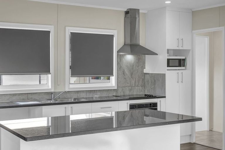 Photo of property in 25a Bunnythorpe Road, Papakura, 2110