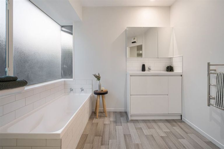 Photo of property in 4 Monterey Place, Parklands, Christchurch, 8083