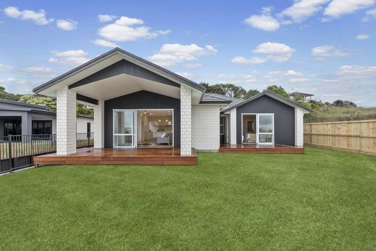 Photo of property in 28 Rose Berry Crescent, Flagstaff, Hamilton, 3210