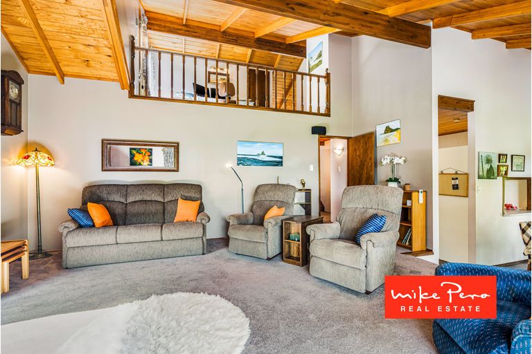 Photo of property in 168 Carter Road, Oratia, Auckland, 0604