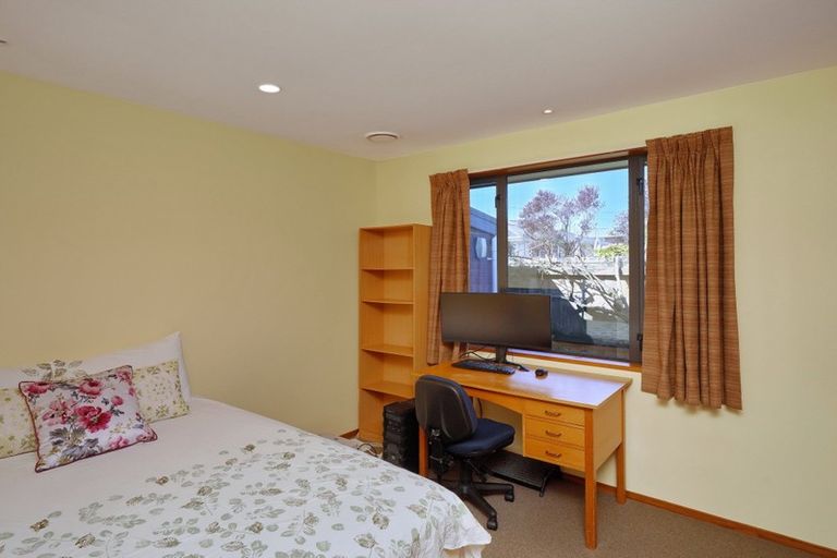 Photo of property in 2/82 Middleton Road, Upper Riccarton, Christchurch, 8041