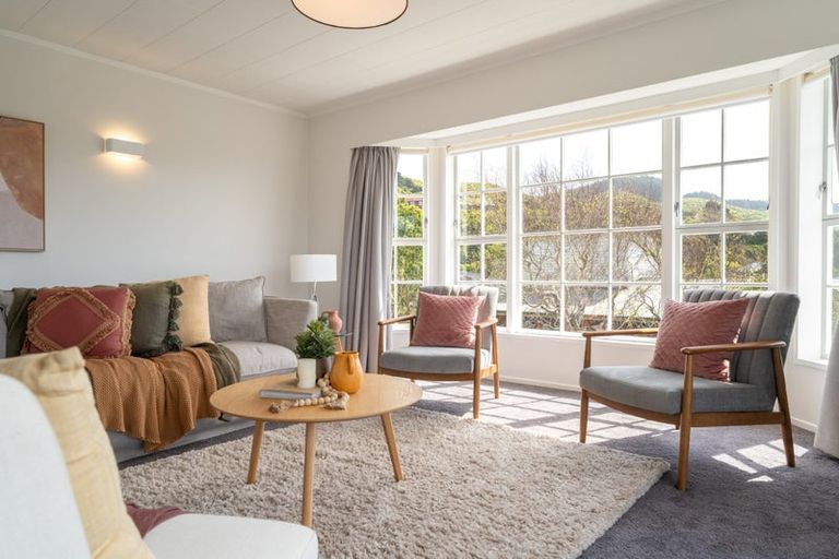 Photo of property in 24 Oriel Avenue, Tawa, Wellington, 5028