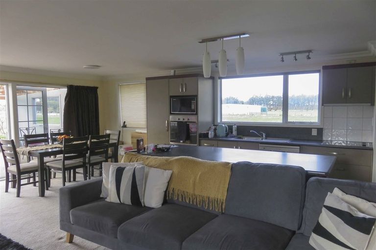 Photo of property in 351 Bay Road, West Plains, Invercargill, 9879