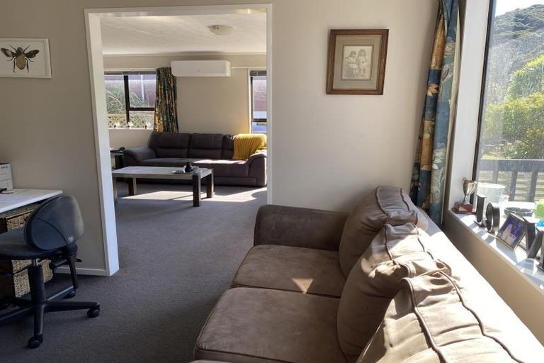 Photo of property in 13 Shackle Lane, Whitby, Porirua, 5024