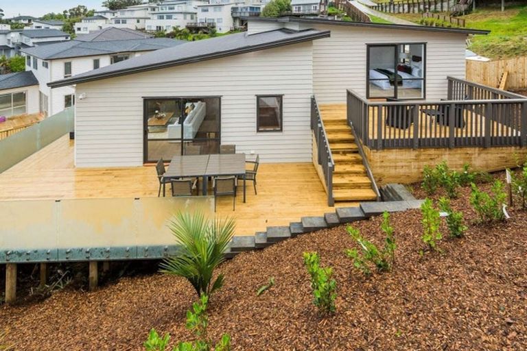 Photo of property in 120d Fairview Avenue, Fairview Heights, Auckland, 0632