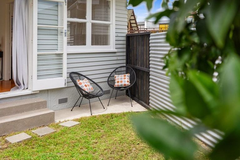 Photo of property in 2/41 Turret Road, Tauranga South, Tauranga, 3112