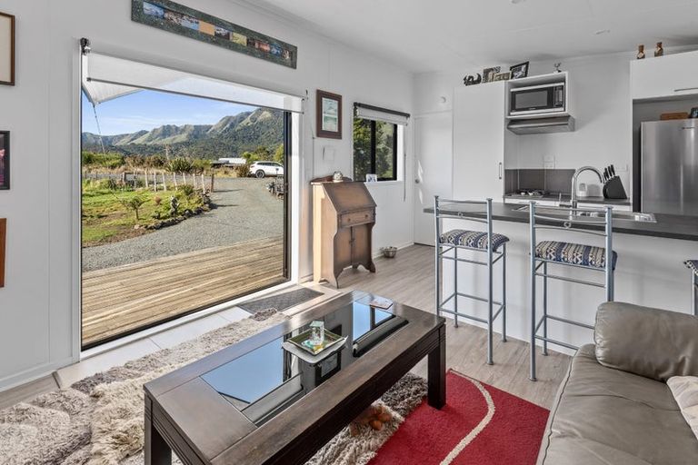Photo of property in 3451 Mangakahia Road, Pakotai, Whangarei, 0172