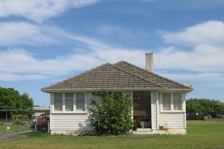 Photo of property in 12 Totara Street, Te Hapara, Gisborne, 4010