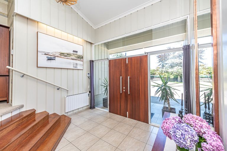 Photo of property in 16 Turere Place, Otamatea, Whanganui, 4501