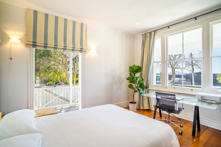 Photo of property in 6 Richmond Avenue, Northcote Point, Auckland, 0627