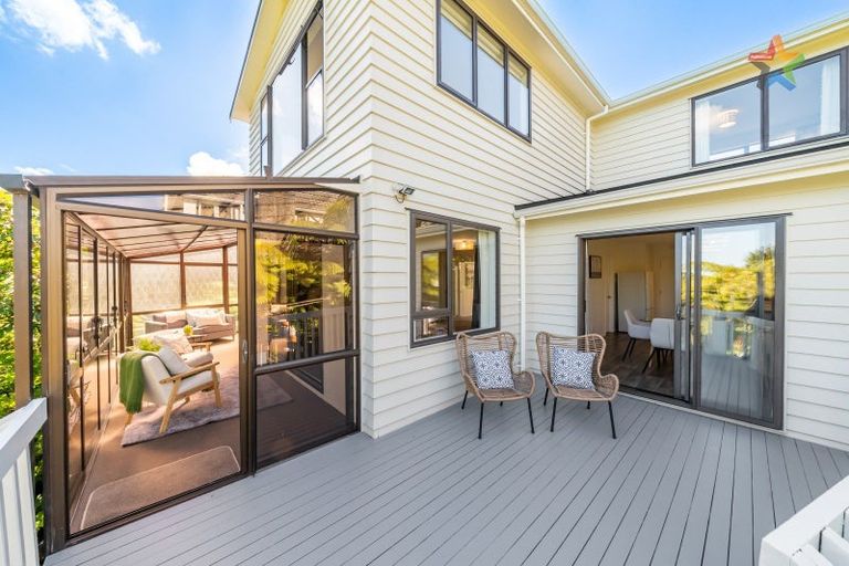Photo of property in 30 Stanhope Grove, Korokoro, Lower Hutt, 5012