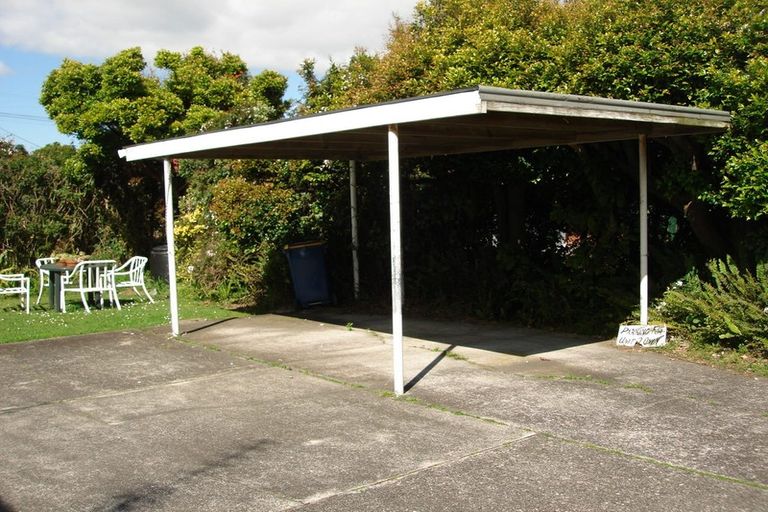 Photo of property in 2/187 Lake Road, Belmont, Auckland, 0622