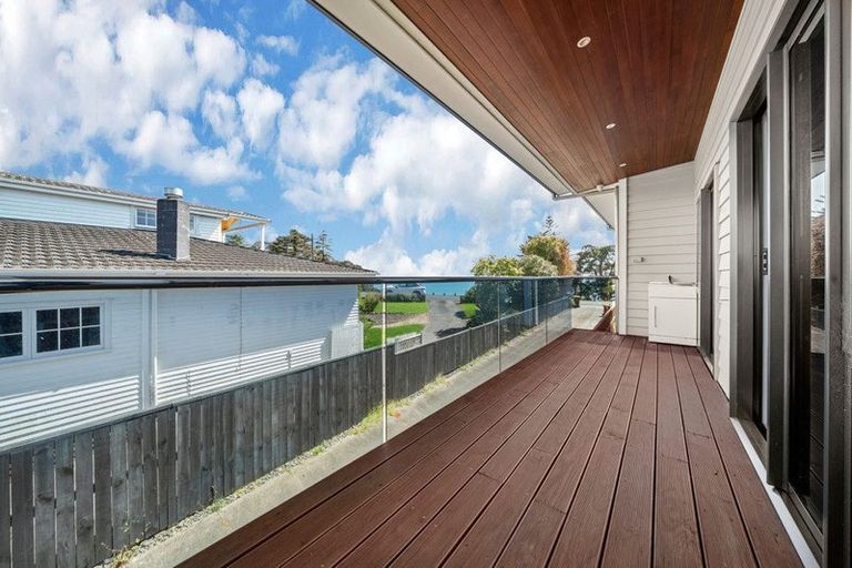Photo of property in 66a Marine Parade, Mellons Bay, Auckland, 2014