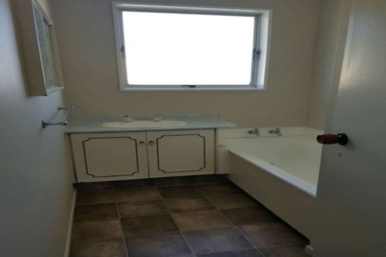 Photo of property in 2/702 Gloucester Street, Linwood, Christchurch, 8062