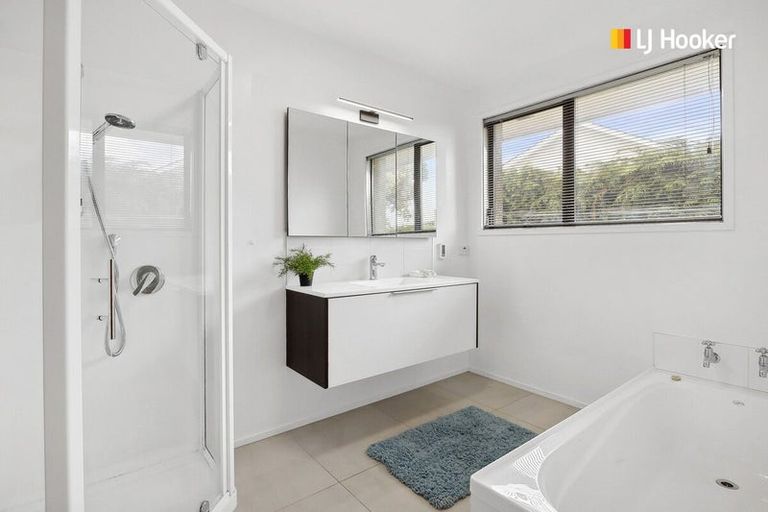 Photo of property in 195 Larnach Road, Waverley, Dunedin, 9013