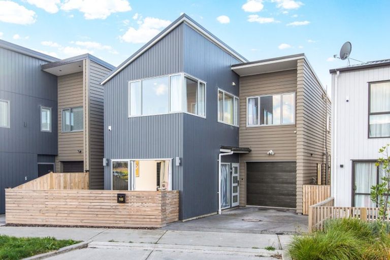 Photo of property in 10 Hea Road, Hobsonville, Auckland, 0616