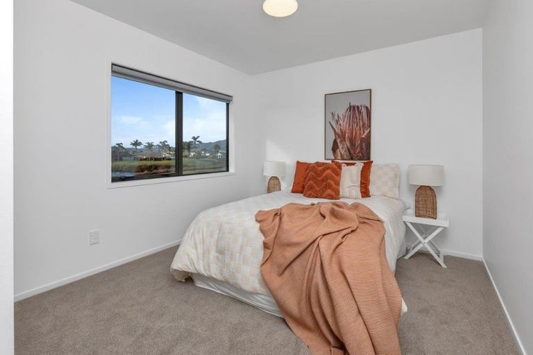 Photo of property in 116 Barbados Way, One Tree Point, 0118