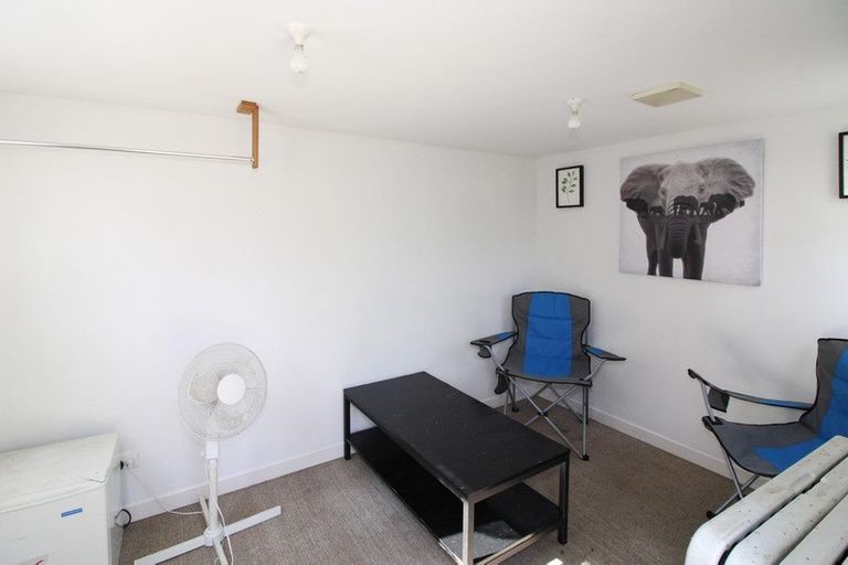 Photo of property in 28 King Street, Carterton, 5713