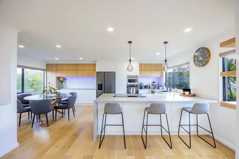 Photo of property in 40 Coventry Way, Long Bay, Auckland, 0630