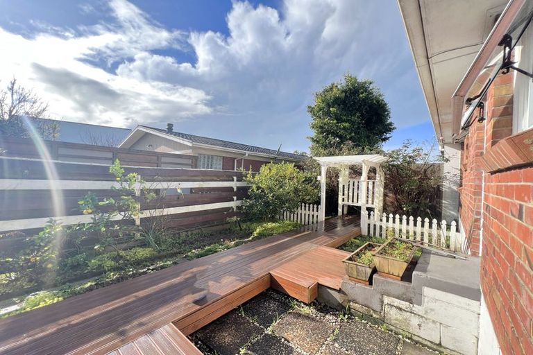 Photo of property in 2/29 Browns Avenue, Pakuranga, Auckland, 2010