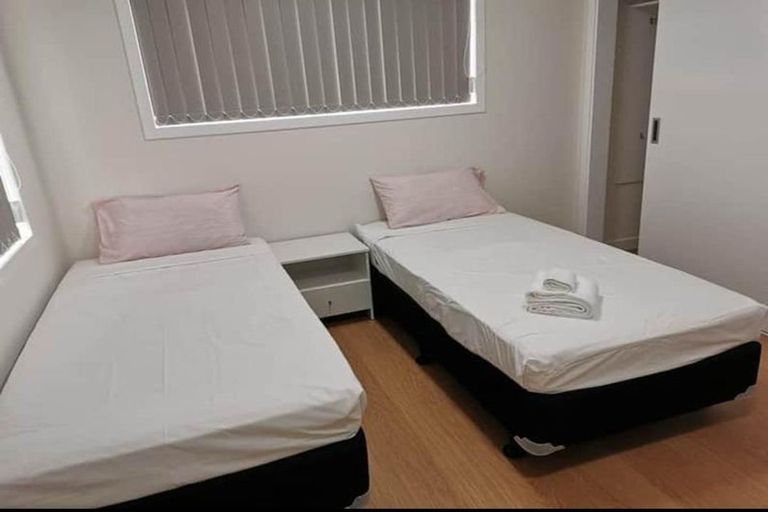 Photo of property in 21a Frobisher Way, Clendon Park, Auckland, 2103