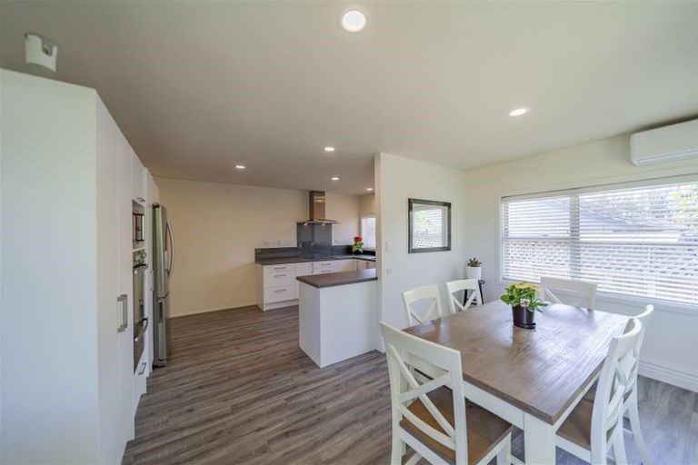 Photo of property in 106 Wharerangi Road, Greenmeadows, Napier, 4112