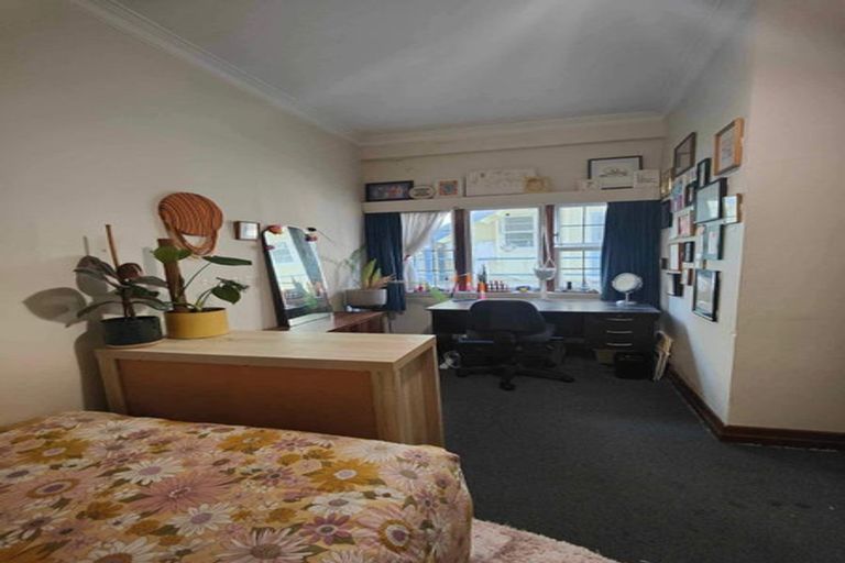 Photo of property in Elms Court Flats, 1/367 The Terrace, Te Aro, Wellington, 6011