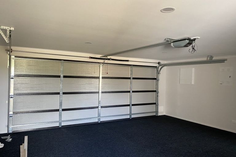 Photo of property in 16 Arahi Place, Rototuna North, Hamilton, 3210