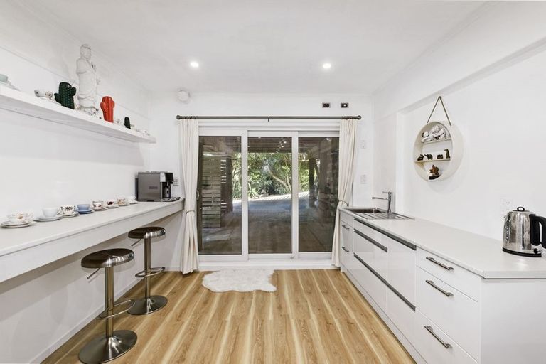 Photo of property in 59 Waitohu Road, York Bay, Lower Hutt, 5013