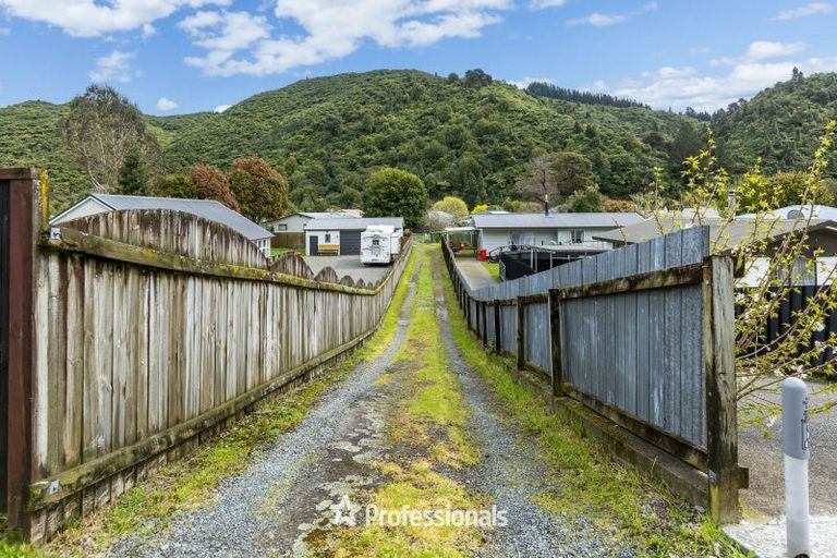Photo of property in 99a Akatarawa Road, Birchville, Upper Hutt, 5018