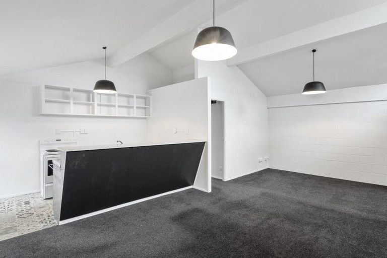 Photo of property in 14a Woodleigh Street, Frankleigh Park, New Plymouth, 4310