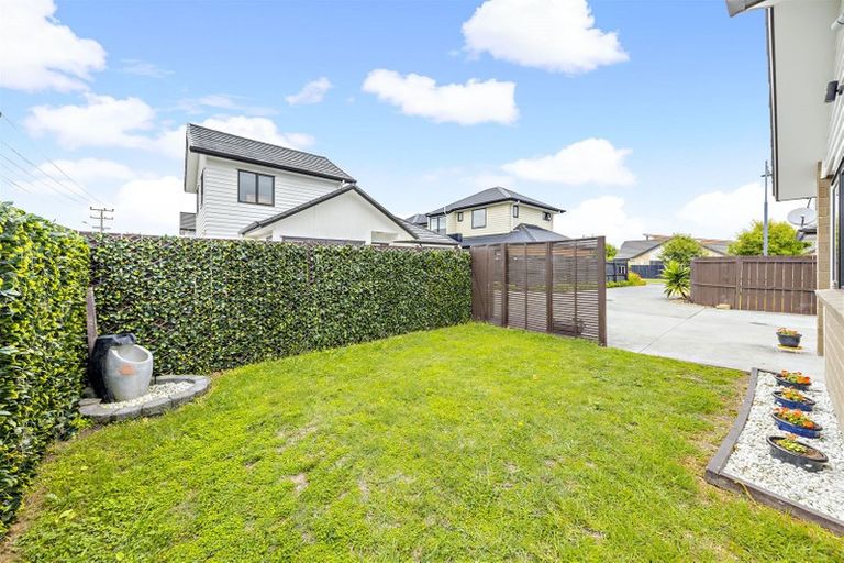 Photo of property in 51 Tarapiroe Avenue, Takanini, 2112