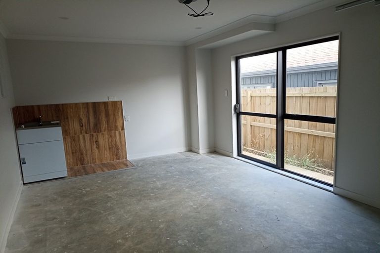 Photo of property in 20 Umu Place, Mangere, Auckland, 2022