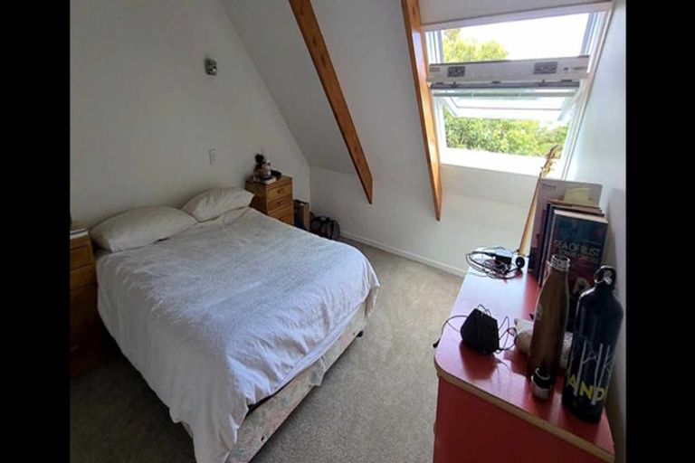Photo of property in 82 Howard Road, Point Howard, Lower Hutt, 5013
