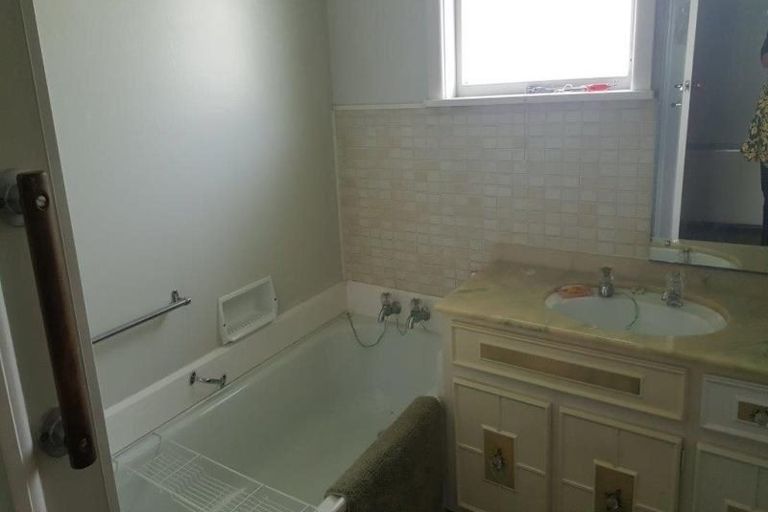 Photo of property in 152 Straven Road, Fendalton, Christchurch, 8014