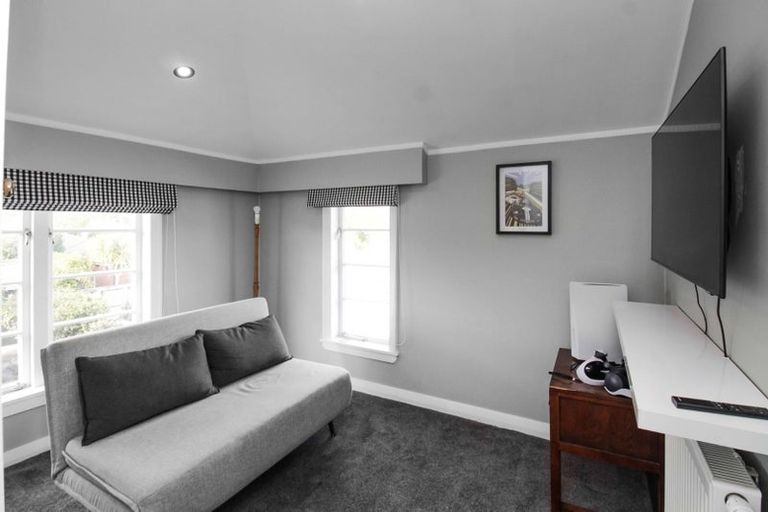 Photo of property in 346 Fergusson Drive, Heretaunga, Upper Hutt, 5018