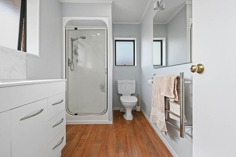 Photo of property in 19 Dallinger Street, St Andrews, Hamilton, 3200