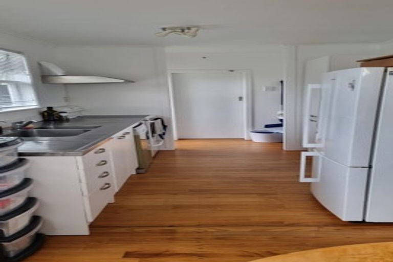 Photo of property in 15 Linwood Avenue, Forrest Hill, Auckland, 0620